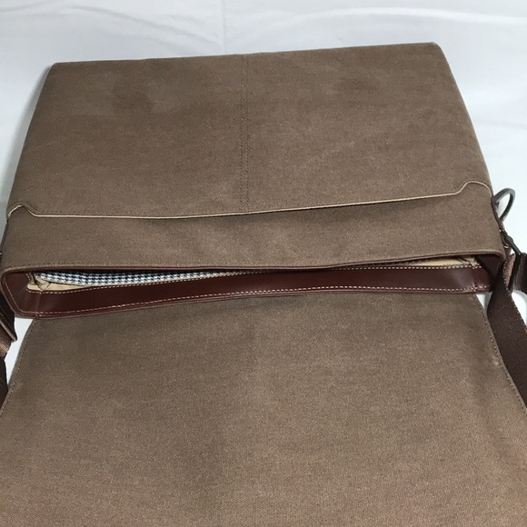 BOCONI NASHVILLE BRYANT LTE SLIM DOUBLE BUCKLE CANVAS & LEATHER MESSENGER - Picture 5 of 15